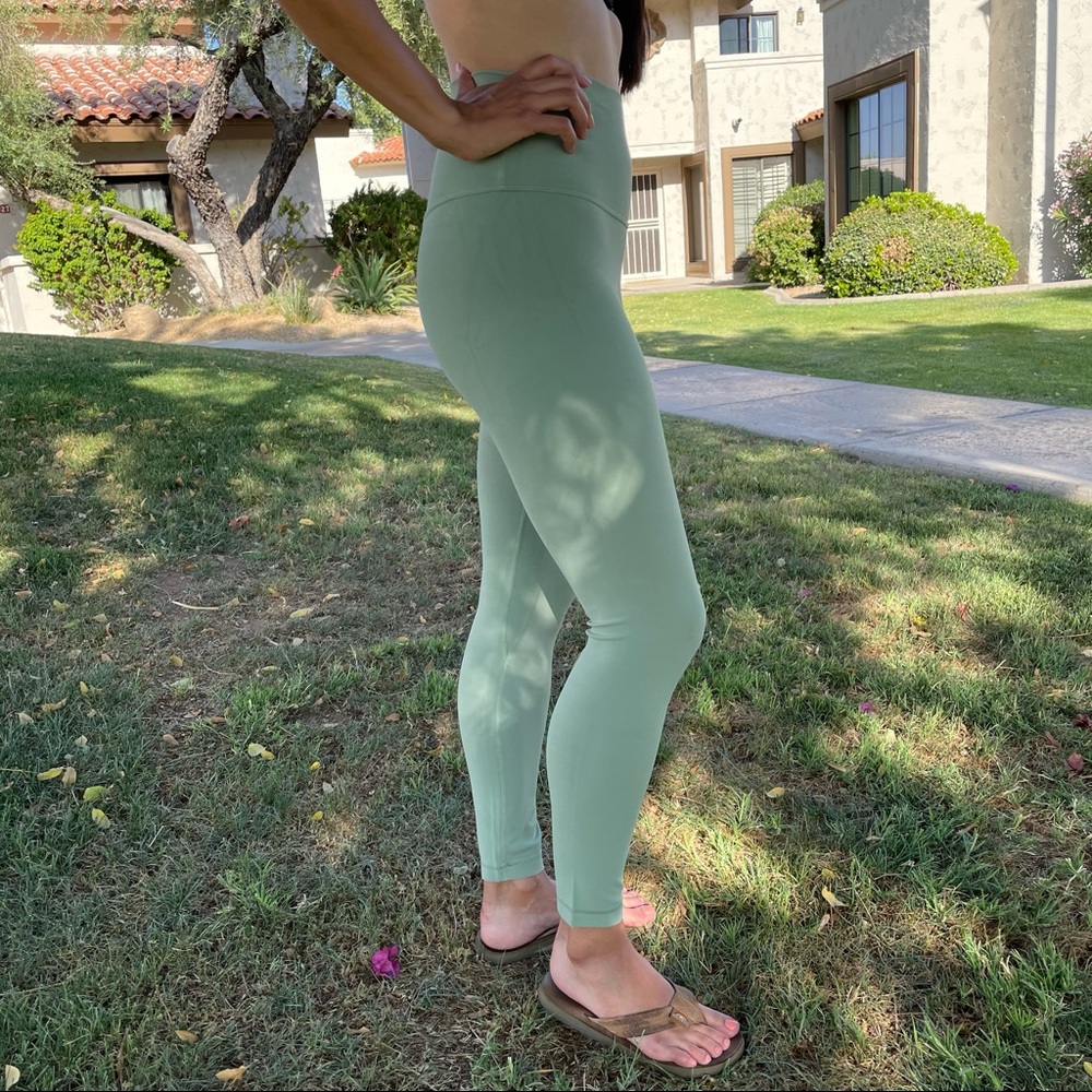 Lululemon Align HR Pant 25” - Picture 9 of 12